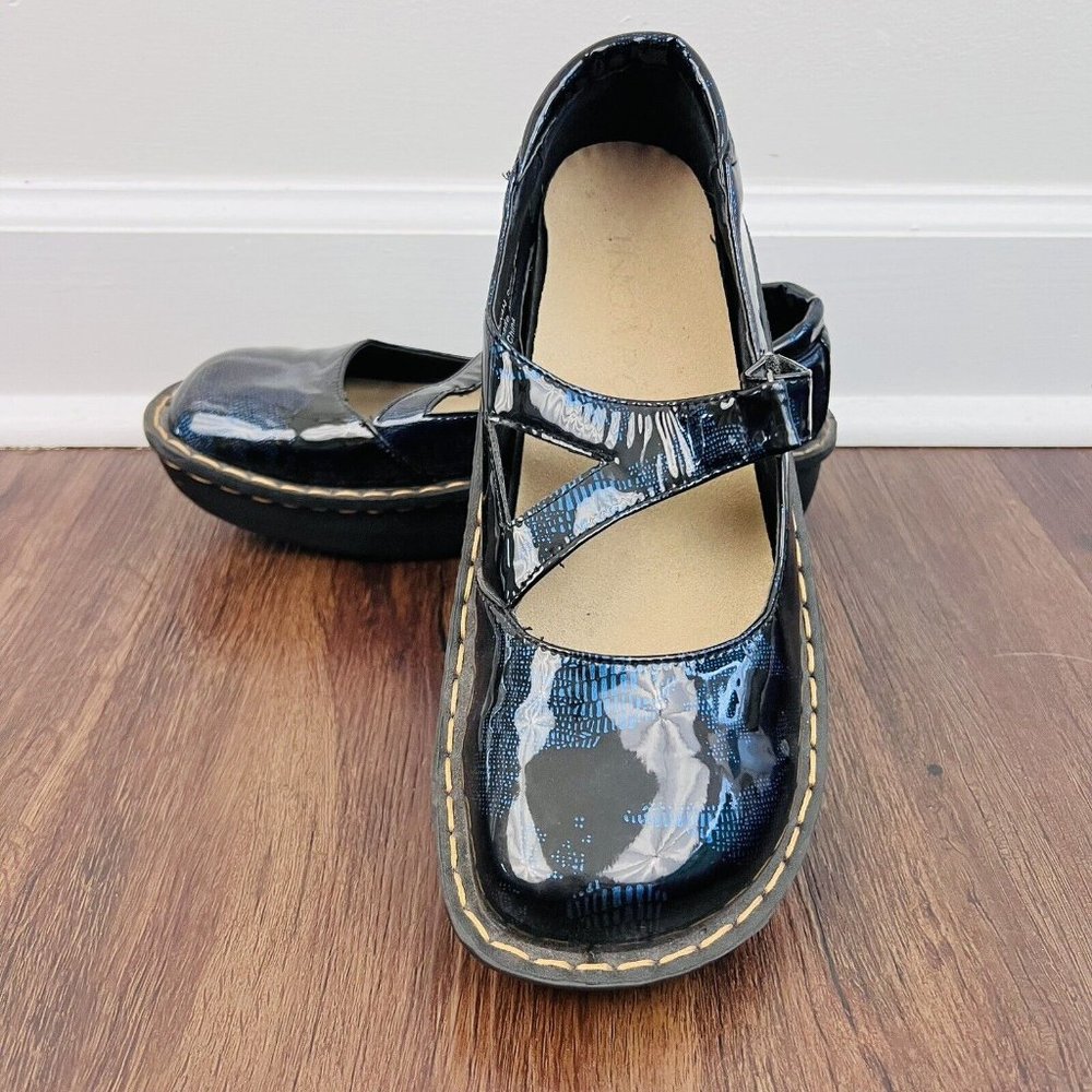 INGARO . Like new. Gorgeous blue/black color. Never worn